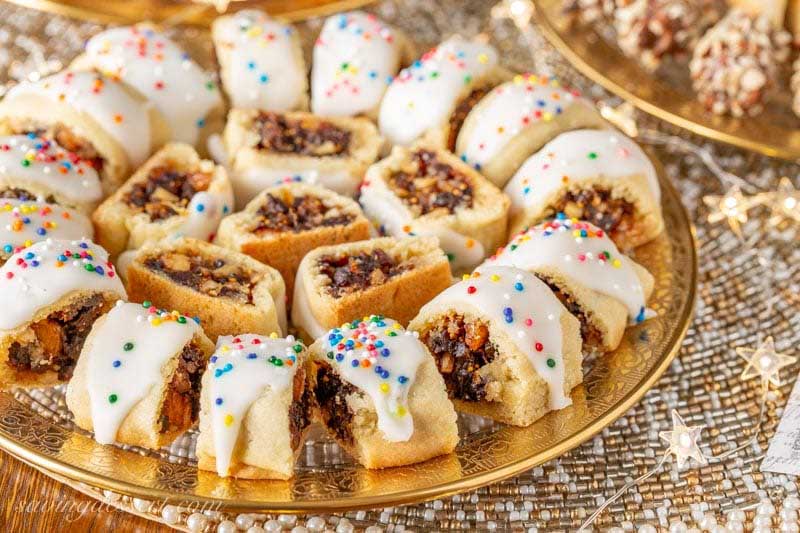 12 Delicious Italian Christmas Cookie Recipes To Make During The Holidays