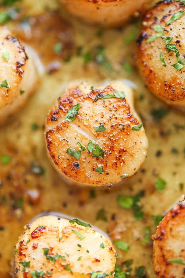 How To Make Simple Seared Scallops In A White Wine Butter Sauce ...