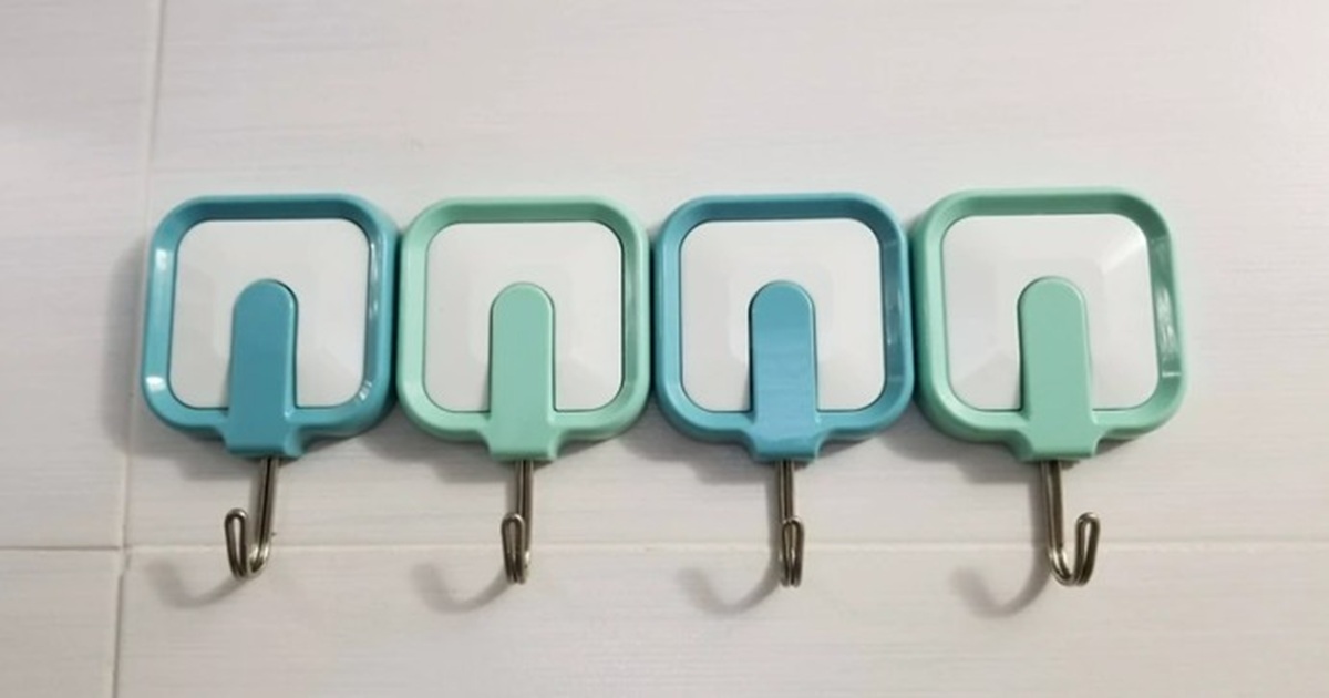 Use Plastic Hooks Inside Your Kitchen Cupboard for this Clever Reasons
