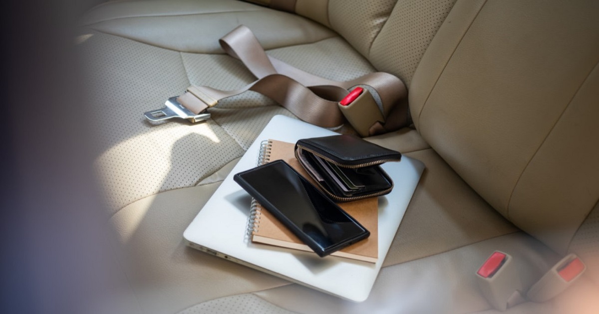 You Should Never Leave These Things in Your Car During Winter