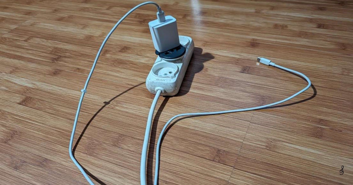 This Is Why You Should Never Leave a Charger in an Outlet Without Your Phone - Homemaking.com