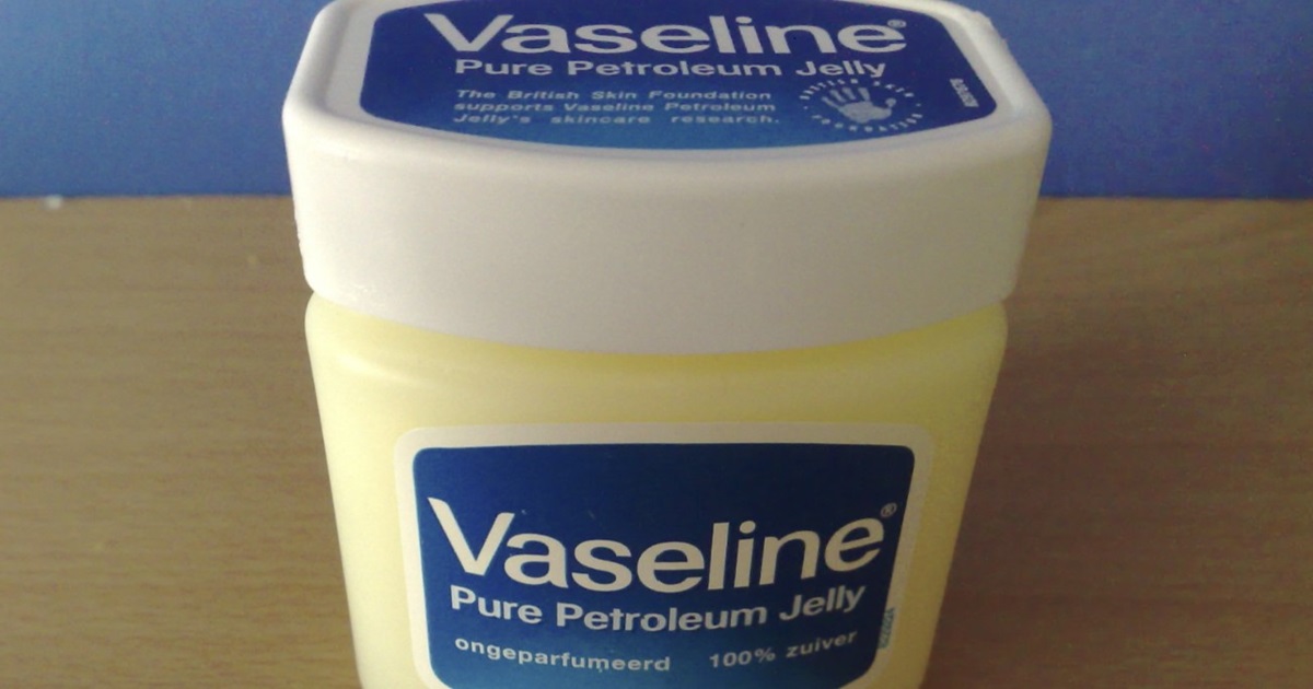 How You Can Use Vaseline to Get Rid of Stove Grease