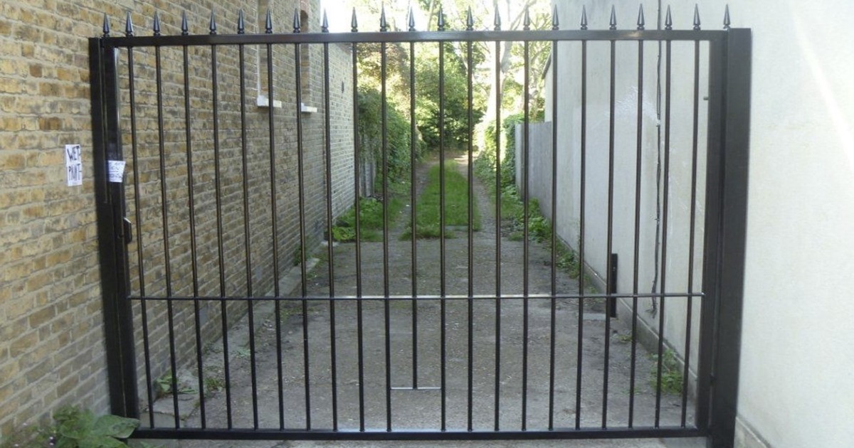 Why American Homes Don’t Use Anti-Theft Fences