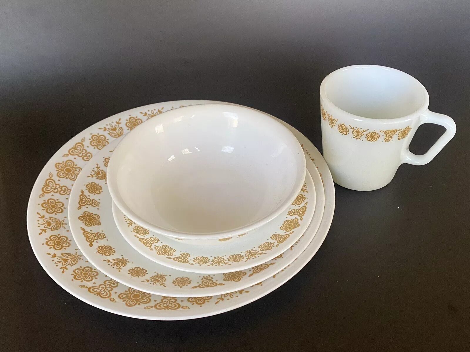 vintage Corelle dinnerware
