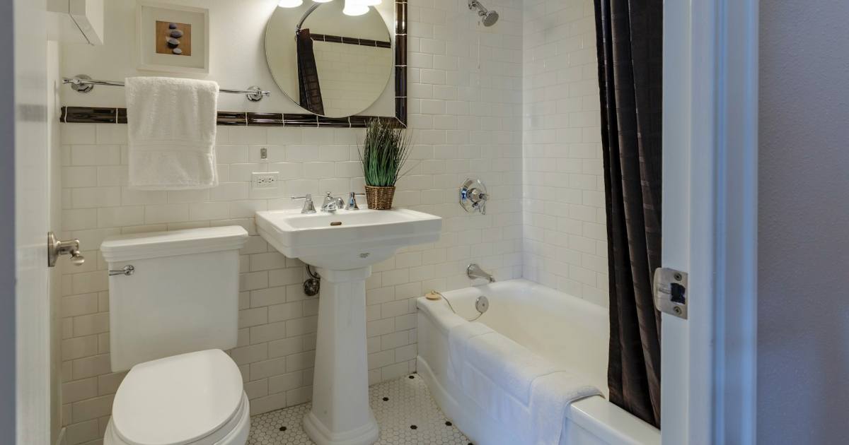 Smart Space-Saving Ideas for Compact Bathrooms