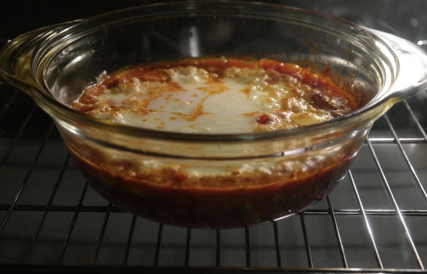 casserole baking dish
