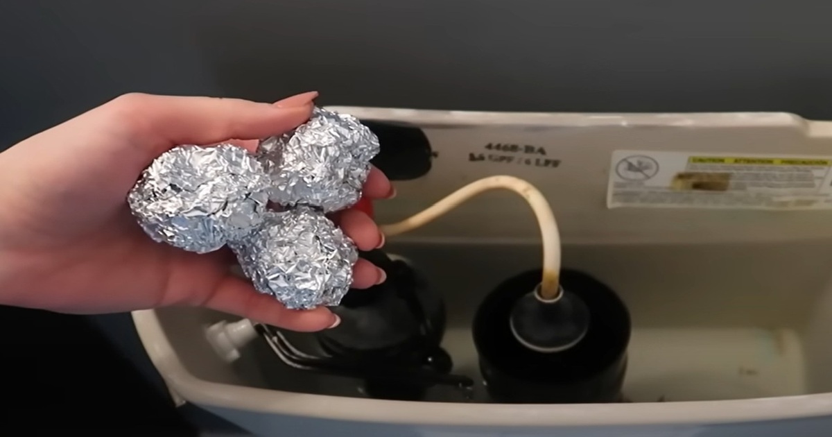 Aluminum Foil in Toilet Tank: What Does it Do?