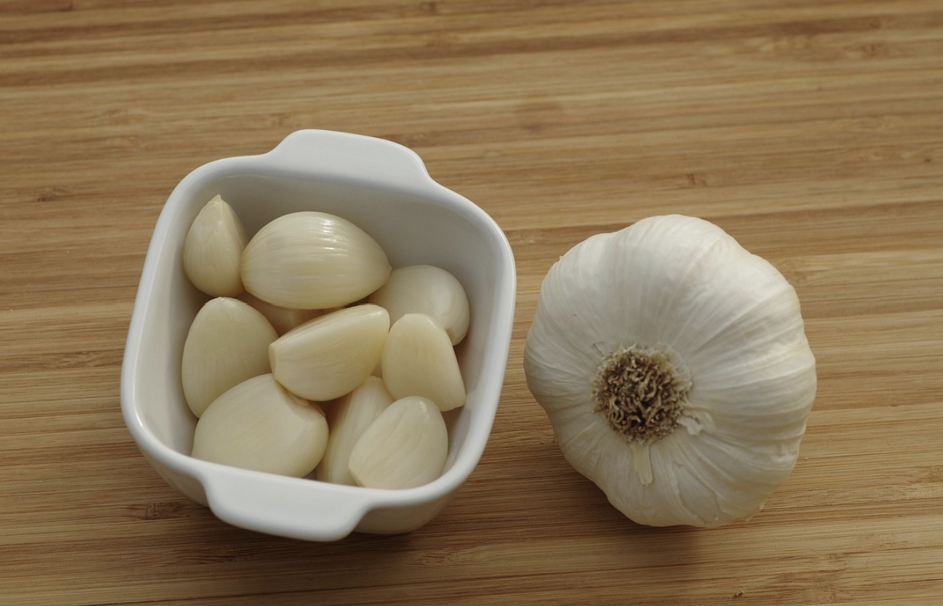 cloves of garlic