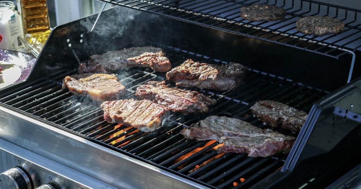 How to Clean the Grime Off Barbecue Grills (Without Ruining the Flavor)