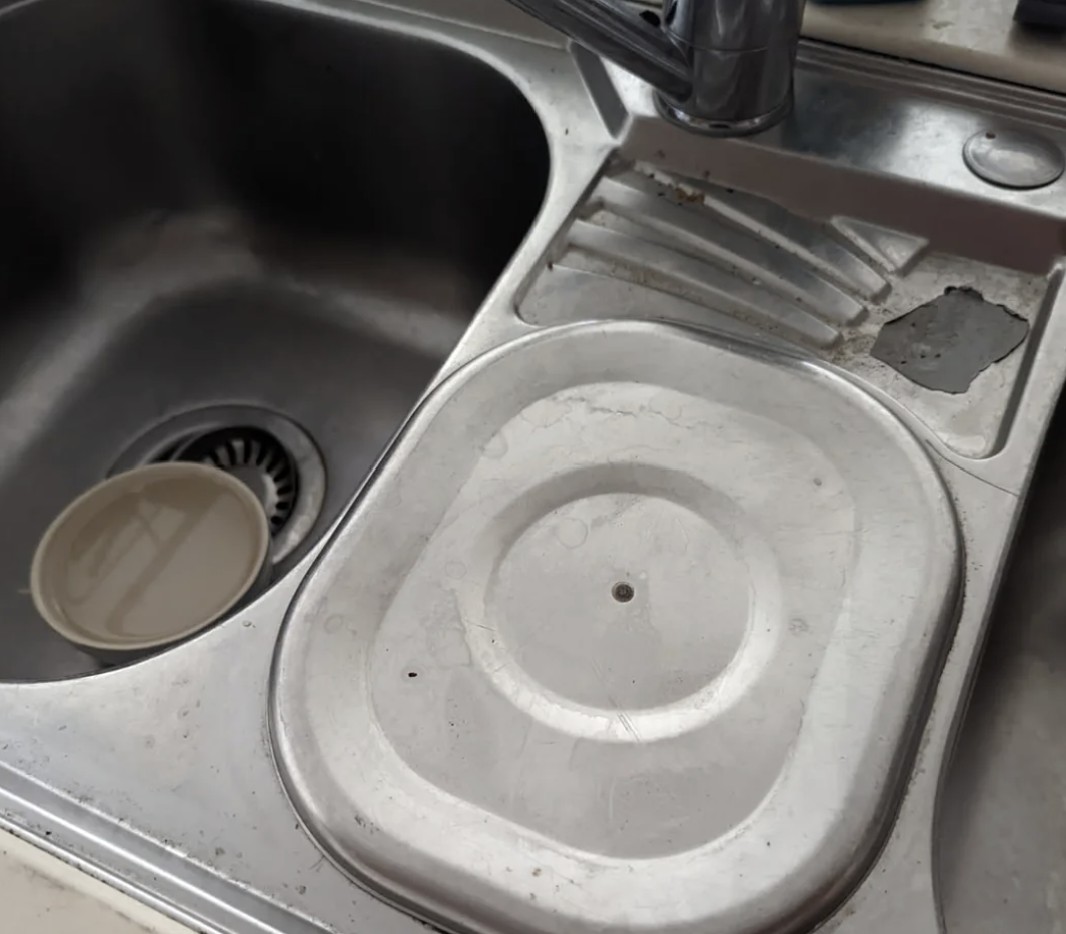 kitchen sink container