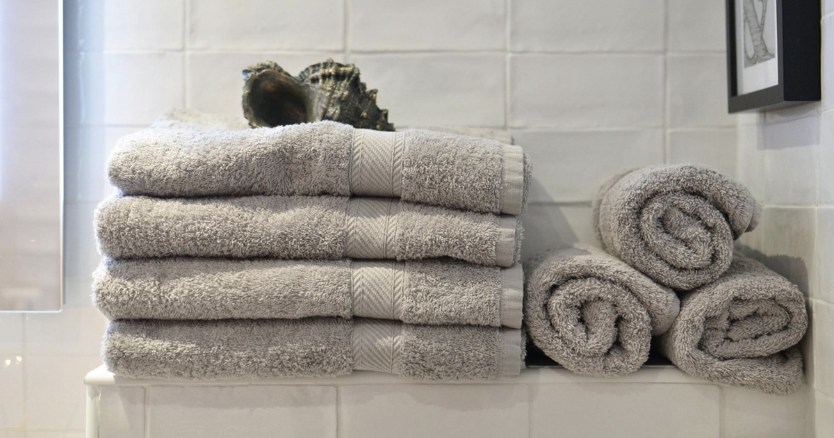 Can You Wash Kitchen Towels and Bath Towels Together?
