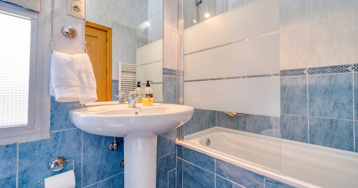 Don’t Leave Home Without Taking a Photo of Your Bathroom — Here’s Why