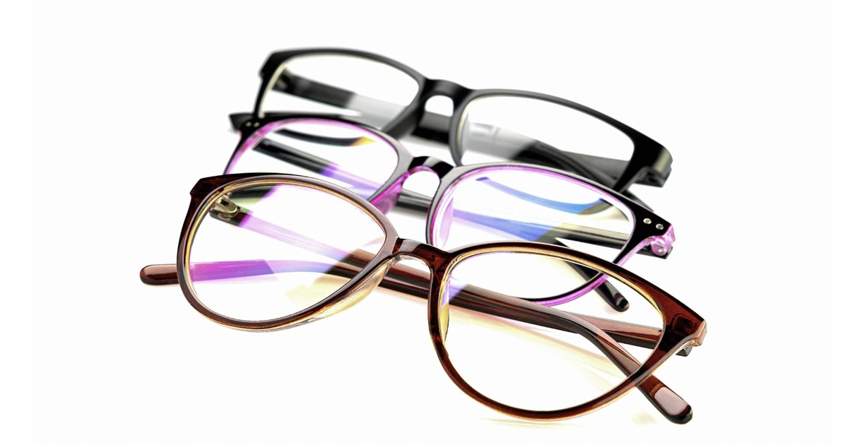 How to Clean Glasses and Sunglasses Without Scratching Them