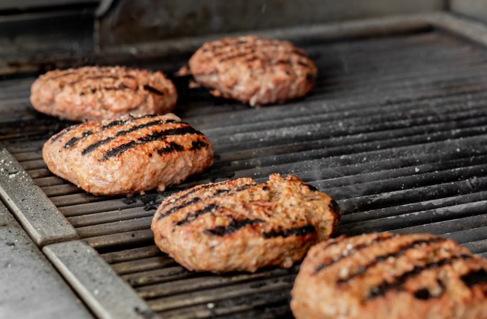 burgers in the griller