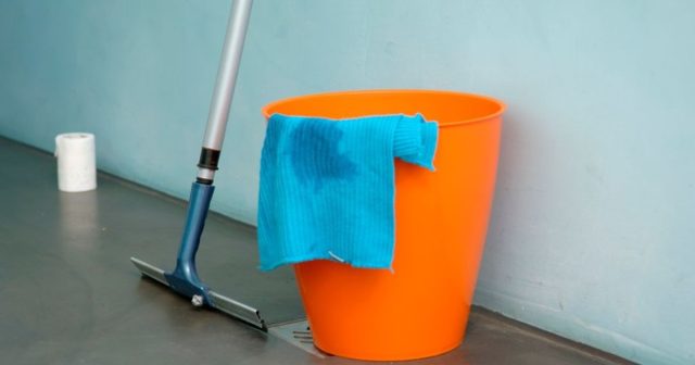 orange bucket
