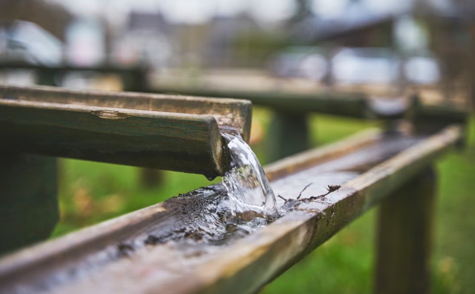 flowing rain